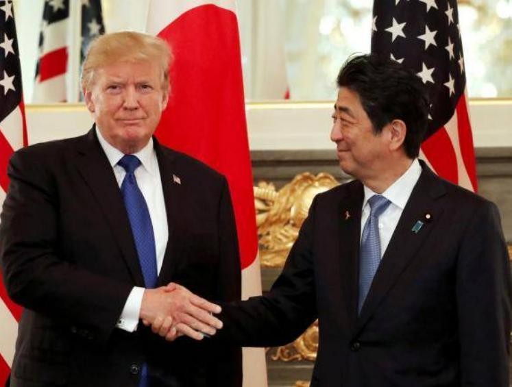 Tổng thống Mỹ Donald Trump và Thủ tướng  Nhật Bản Shinzo Abe. Ảnh: The Independent.
