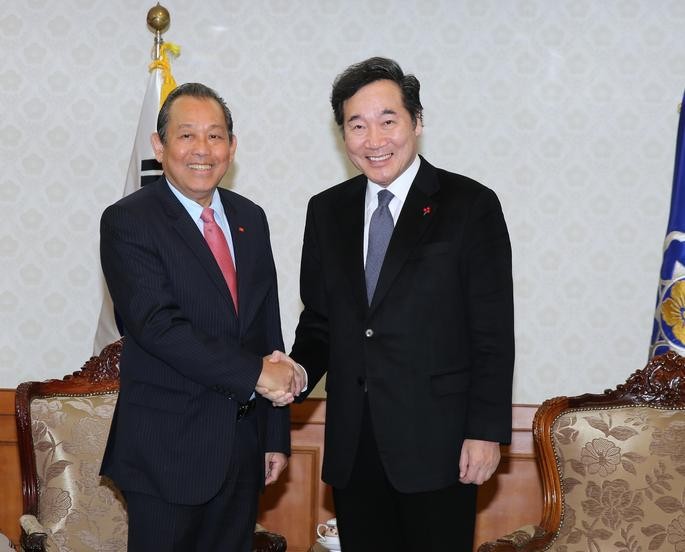 Tháng 11/2017, Phó Thủ tướng thường trực Trương Hòa Bình thăm Hàn Quốc. Ảnh: VGP.