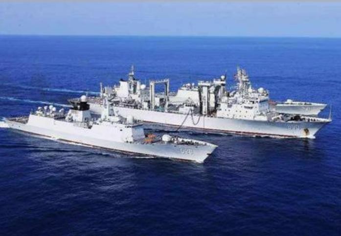 Biên đội tàu chiến hải quân Trung Quốc tiến hành diễn tập trên Ấn Độ Dương. Ảnh: Sina.