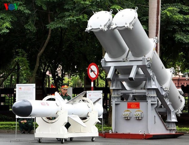 Tên lửa chống hạm KCT15 do Việt Nam tự chế tạo theo giấy phép của Nga