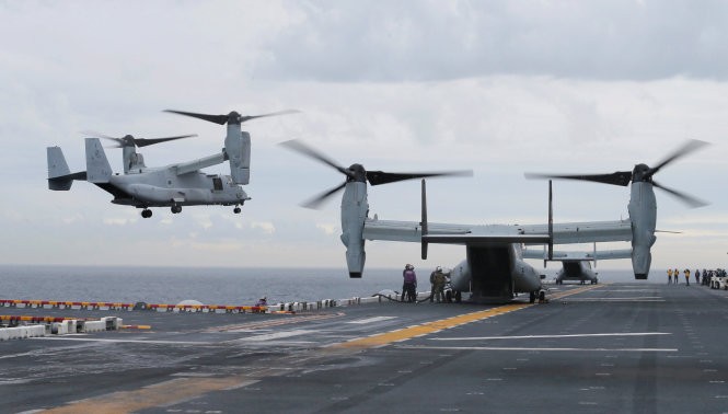 Máy bay "ưng biển" MV-22 Osprey hạ cánh trên tàu USS Bonhomme Richard 