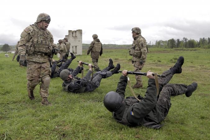 Cố vấn Mỹ huấn luyện binh sĩ Ukraine nhằm đối phó Nga
