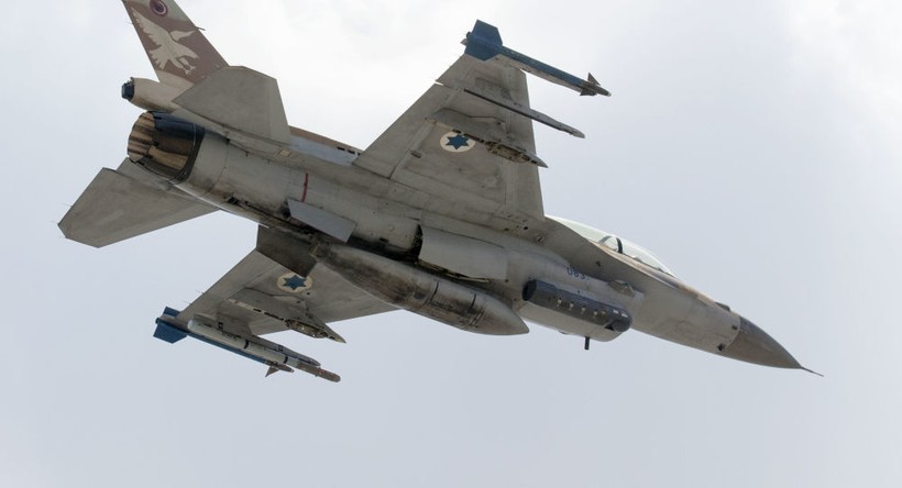 Chiến đấu cơ của không quân Israel đã nhiều lần tấn công vào lãnh thổ Syria