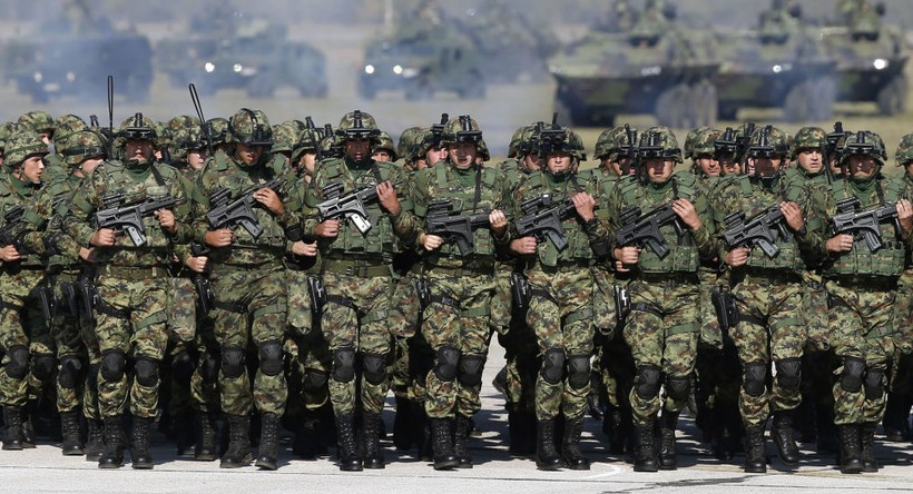 Binh sĩ quân đội Serbia