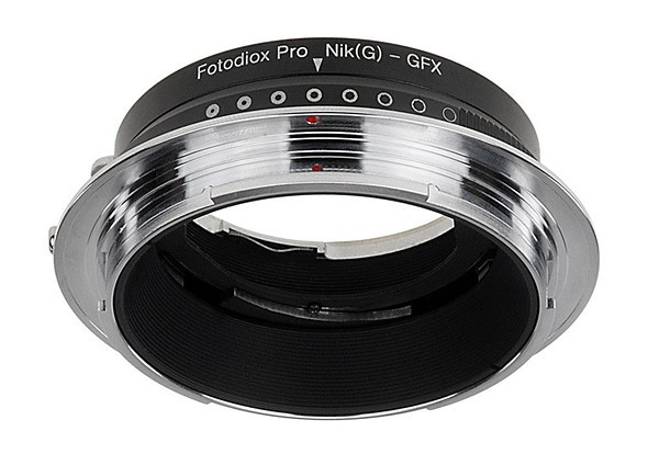 Máy ảnh GFX của Fujifilm có thêm 5 ngàm chuyển đổi