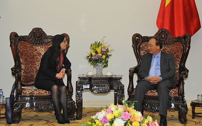 Bà Tôn Á Phương (Sun Yafang), Chủ tịch tập đoàn Huawei tiếp kiến Thủ tướng Chính Phủ Nguyễn Xuân Phúc.