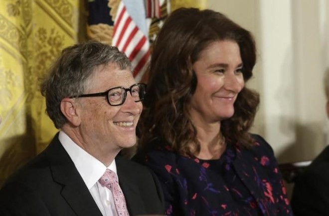 Tỷ phú Bill Gates và vợ Melinda Gates. (Nguồn: Reuters)