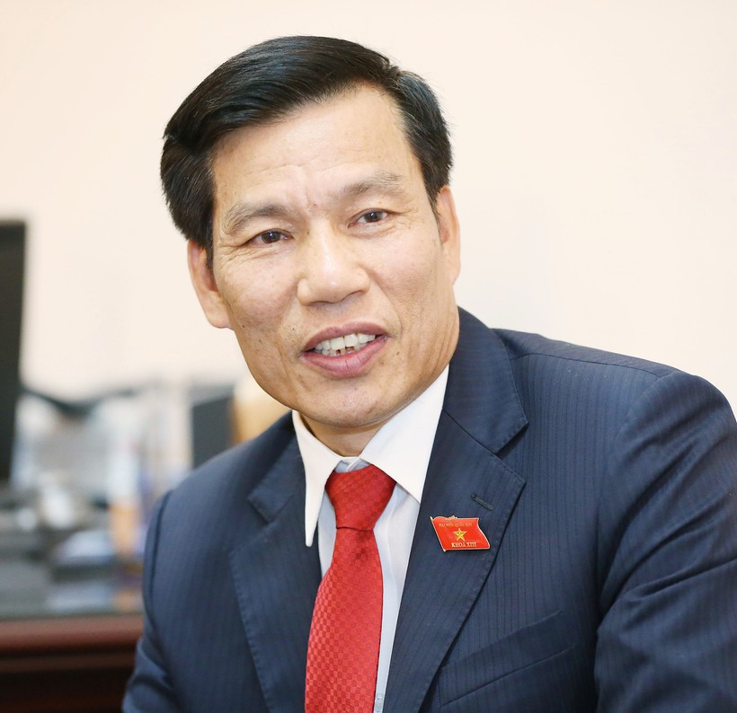 Bộ trưởng Bộ Văn hóa, Thể thao và Du lịch Nguyễn Ngọc Thiện có thể sẽ trả lời chất vấn về các vấn đề liên quan đến "cấp phép Quốc ca" và "quy hoạch Sơn Trà"