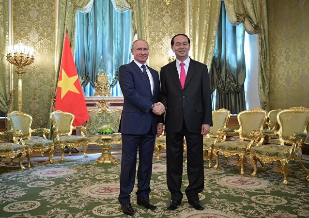Chủ tịch nước Trần Đại Quang và Tổng thống Nga Vladimir Putin tại điện Kremlin