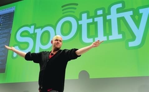 Cứ kiếm được 100 đồng, Spotify phải chi 84 đồng cho ngành công nghiệp âm nhạc, 16 đồng còn lại mới là của họ.
