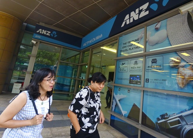Ngân hàng Shinhan Việt Nam đã mua lại mảng bán lẻ của ANZ tại Việt Nam. Trong ảnh: trụ sở Ngân hàng ANZ Việt Nam chi nhánh TP.HCM tại quận 1 - Ảnh: Quang Định