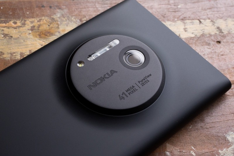 Từng có thời điểm camera iPhone và Sony Xperia không thể địch lại bộ đôi ống kính Zeiss và PureView trên smartphone Lumia. Ảnh:Nokia.