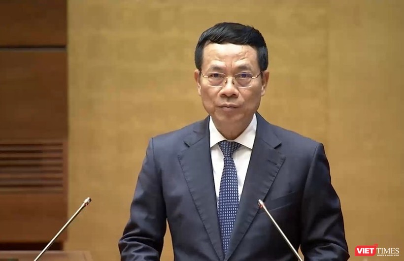Bộ trưởng Bộ Thông tin & Truyền thông Nguyễn Mạnh Hùng 