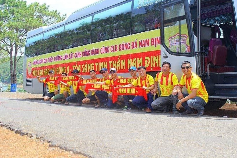 Trở lại Nam Định, nơi anh đã 11 năm gắn bó, Sỹ Minh đang được fan Nam Định kỳ vọng rất nhiều (ảnh VietTimes)