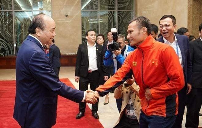 Với hai HCV AFF Cup 2018 và SEA Games 2019, Trọng Hoàng đã vượt qua Công Vinh, trở thành cầu thủ xứ Nghệ có được thành tích tốt nhất. (ảnh VFF)