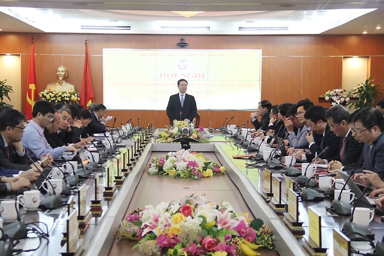 Bộ trưởng Bộ TT&TT Nguyễn Mạnh Hùng phát biểu tại Hội nghị.