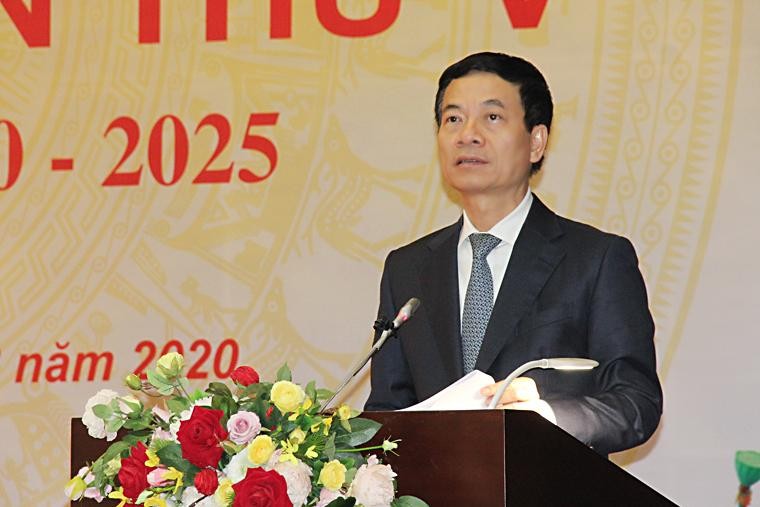 Bộ trưởng Nguyễn Mạnh Hùng phát biểu tại Đại hội. Ảnh MIC