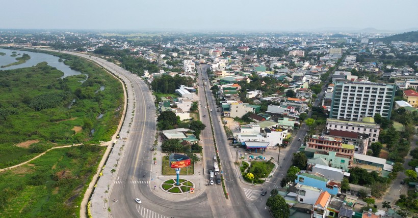 Một góc TP Quảng Ngãi (tỉnh Quảng Ngãi)