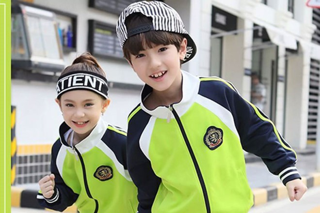 Trung Quốc dùng đồng phục thông minh để quản lý trẻ nhỏ. Ảnh: Guanyu Technology.