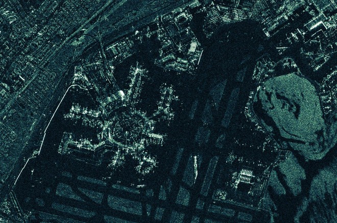 Hình ảnh San Francisco do vệ tinh được hãng Phần Lan Iceye đưa lên quỹ đạo năm 2018 chụp. Iceye là một trong các hãng biến giám sát tầm cao thành hoạt động kinh doanh. ẢNH: ICEYE