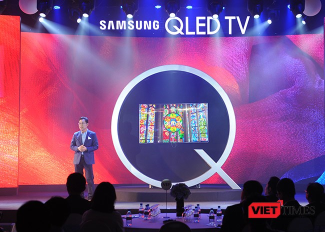 3 mẫu TV QLED mới của Samsung là Q7, Q8 và Q9, mức giá cho bản thấp nhất là 64,9 triệu đồng