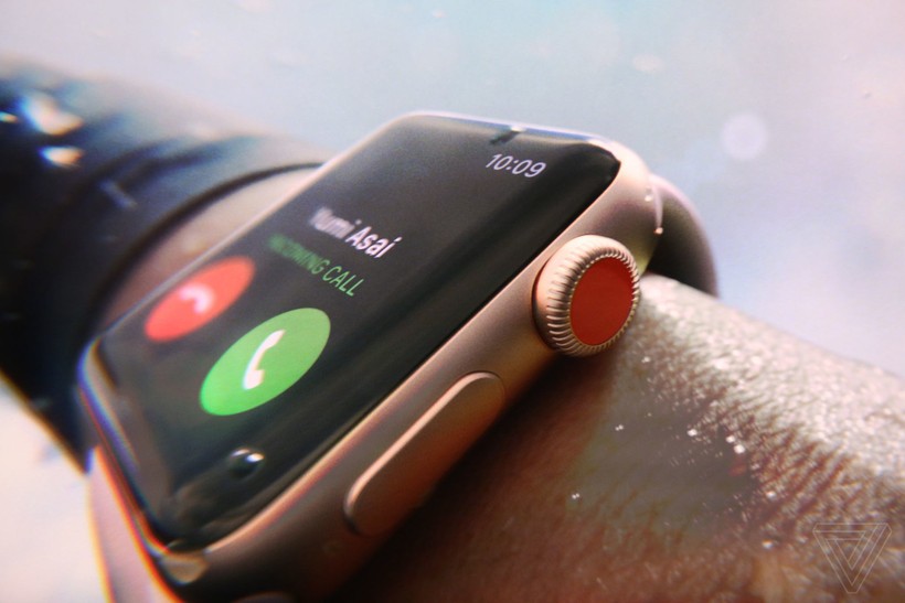 Apple Watch thế hệ thứ 3 (ảnh: The Verge)