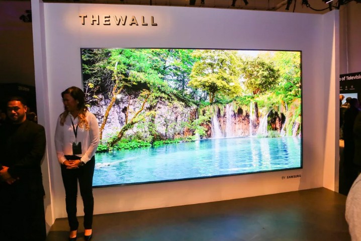Tivi Bức tường của Samsung (ảnh; CNET)