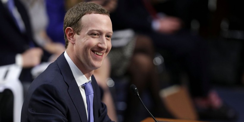 Mark Zuckerberg trong cuộc điều trần trước Thượng viện Mỹ (ảnh: Getty Images)