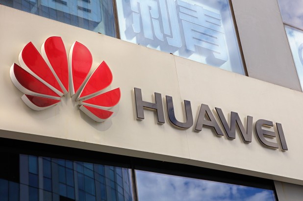 Huawei bị nhiều nước phương Tây nghi ngờ là công cụ gián điệp của nhà nước Trung Quốc (ảnh: New York Post)