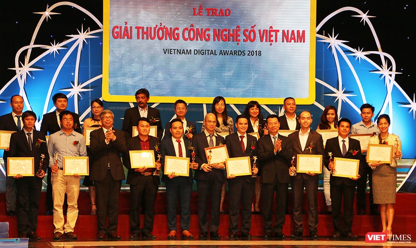 Giải thưởng Công nghệ số Việt Nam 2018 dù được tổ chức lần đầu tiên nhưng đã nhận được sự ủng hộ nhiệt tình của cộng đồng doanh nghiệp, khởi nghiệp công nghệ.