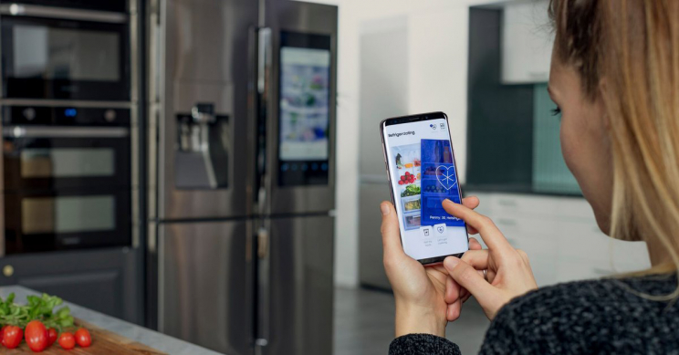 người độc thân có thể hẹn hò qua tủ lạnh (ảnh: Samsung)