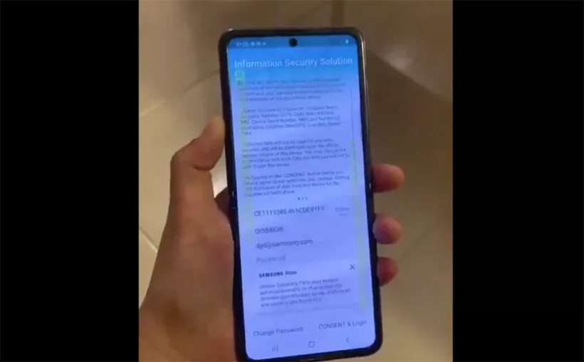 Mẫu điện thoại Galaxy Z Flip (ảnh cắt từ clip)