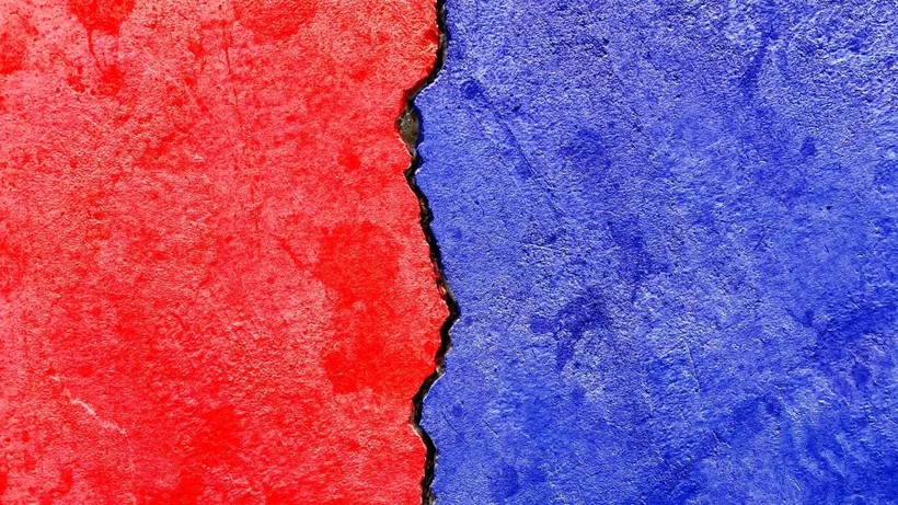 hai màu đại diện cho hai đảng phái chính ở Mỹ (ảnh: ShutterStock)