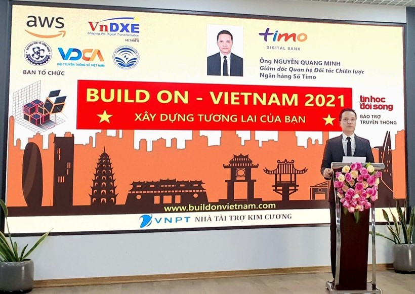 Ông Nguyễn Quang Minh - Giám đốc Quan hệ Đối tác Chiến lược của Ngân hàng số Timo - phát biểu tại lễ khai mạc cuộc thi.