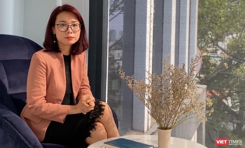 Bà Lê Mai Anh, Giám đốc điều hành khu vực Asean - Global PR Hub nói rằng "Làm thế nào để chuyển đổi số báo chí trong giai đoạn hiện tại là câu hỏi đau đầu với nhiều cơ quan báo chí". 