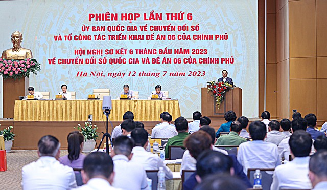 Thủ tướng Phạm Minh Chính phát biểu tại phiên họp lần thứ 6 của Ủy ban quốc gia về chuyển đổi số (ảnh: VGP)