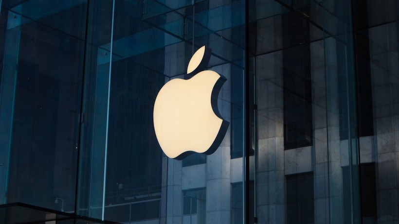 Cổ phiếu Apple trượt dốc sau khi có tin Bộ Tư pháp chuẩn bị đưa "Táo khuyết" ra tòa