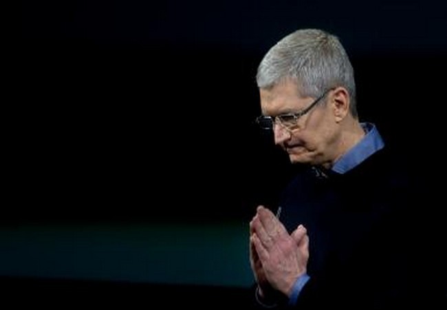 Số lần trễ hẹn phát hành sản phẩm Apple dưới thời CEO Tim Cook gấp đôi dưới thời Steve Jobs (Ảnh Reuters)
