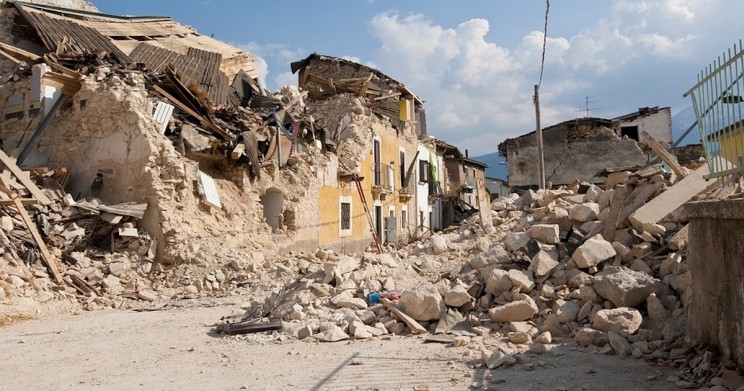 Dự báo chính xác trước các trận dư chấn động đất sẽ góp phần quan trọng làm hạn chế thiệt hại cho con người (Ảnh Pixabay)