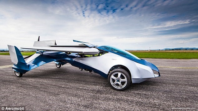 Mẫu ô tô bay này có thể bay với tốc độ 200 km/h.