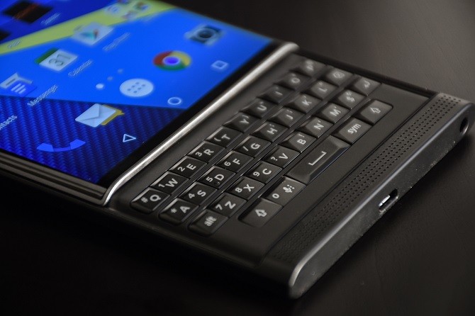 BlackBerry sẽ sớm ra mắt smartphone với bàn phím QWERTY