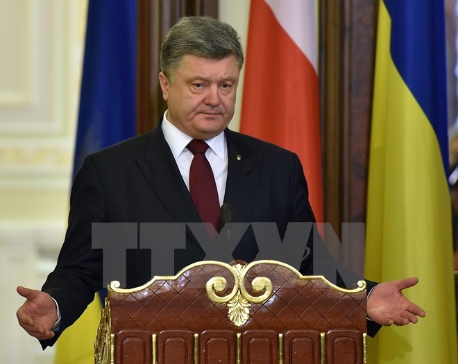 Tổng thống Ukraine Petro Poroshenko phát biểu tại một phiên họp. (Nguồn: AFP/TTXVN)