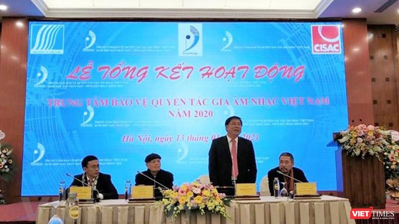 Nhạc sĩ Đinh Trung Cẩn - Tổng Giám đốc VCPMC phát biểu tại Lễ tổng kết năm 2020 (Ảnh: Bảo Châu)