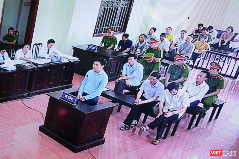 Hoàng Công Lương trả lời HĐXX tại phiên phúc thẩm ngày 12/6.