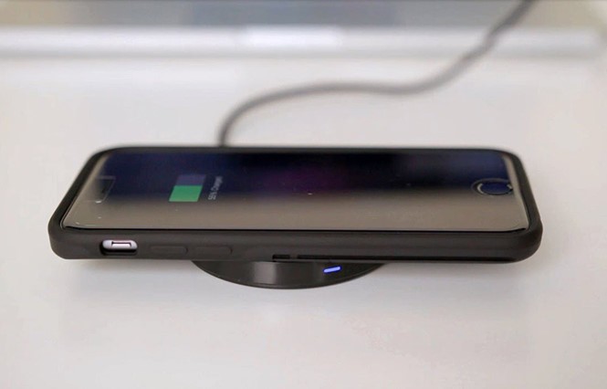 iPhone 7 được cho là sẽ có thêm khả năng sạc không dây