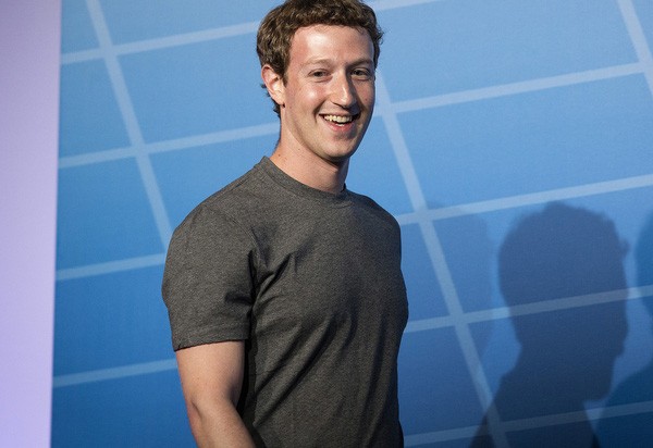 Mark Zuckerberg vượt ông chủ Amazon, thành người giàu thứ 4 thế giới