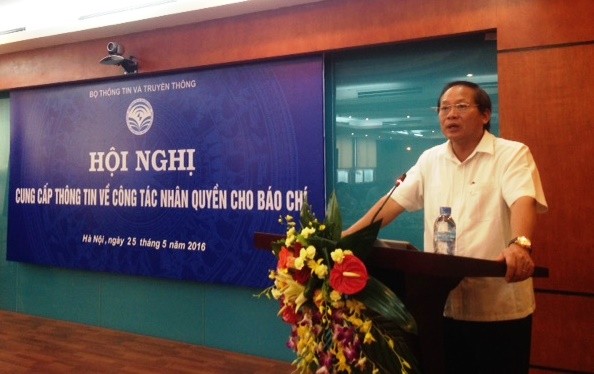 Bộ trưởng Bộ Thông tin và Truyền thông Trương Minh Tuấn phát biểu tại hội nghị.