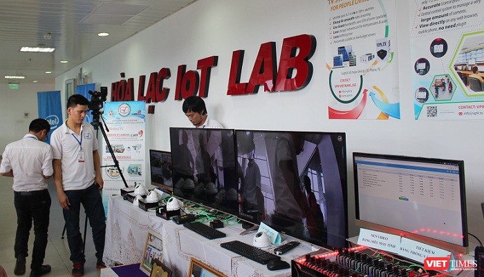 Nhiều công nghệ mới của các doanh nghiệp khởi nghiệp được trình diễn tại buổi khai trương Hoà Lạc IoT Lab.