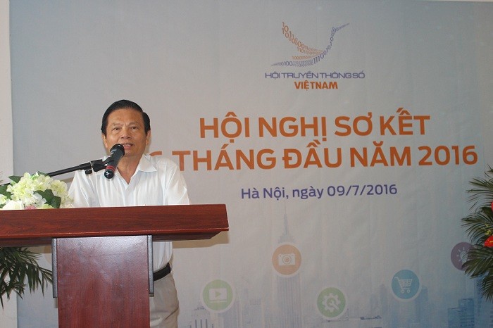 Ông Lê Doãn Hợp, Chủ tịch Hội Truyền thông số Việt Nam phát biểu tại Hội nghị.