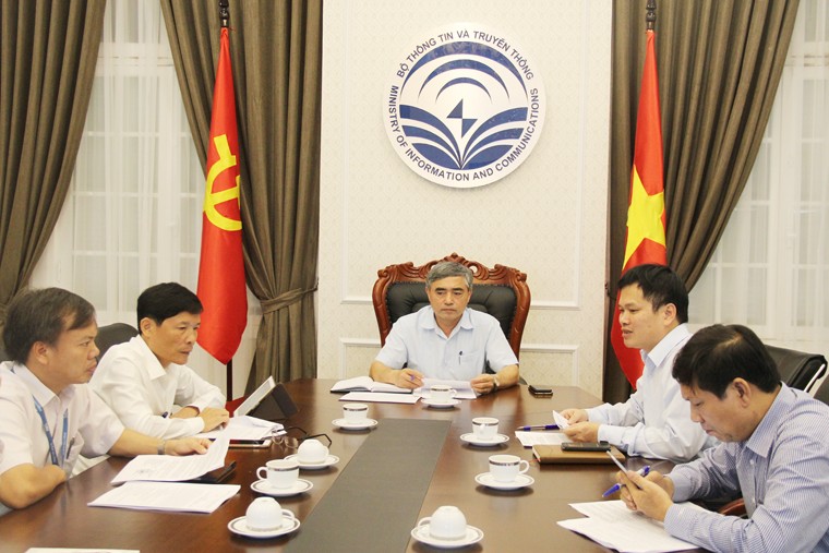 Thứ trưởng Nguyễn Minh Hồng chủ trì họp triển khai chương trình " Cả nước chung tay vì người nghèo - Không để ai bị bỏ lại phía sau"